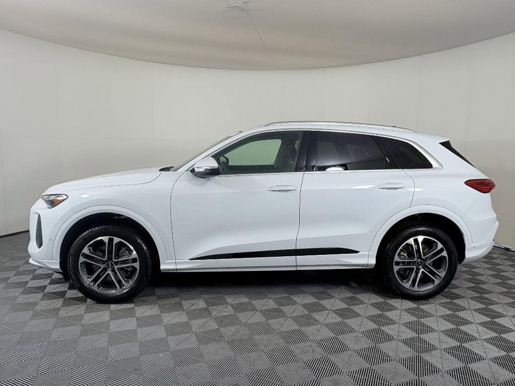 new 2025 Audi Q5 car, priced at $58,085