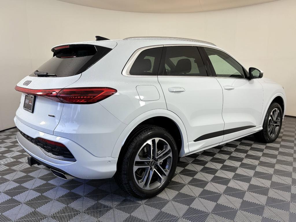 new 2025 Audi Q5 car, priced at $58,085