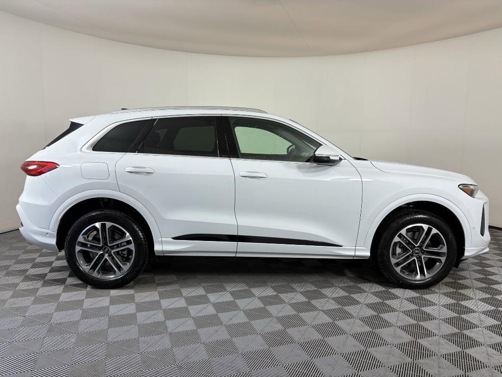 new 2025 Audi Q5 car, priced at $58,085