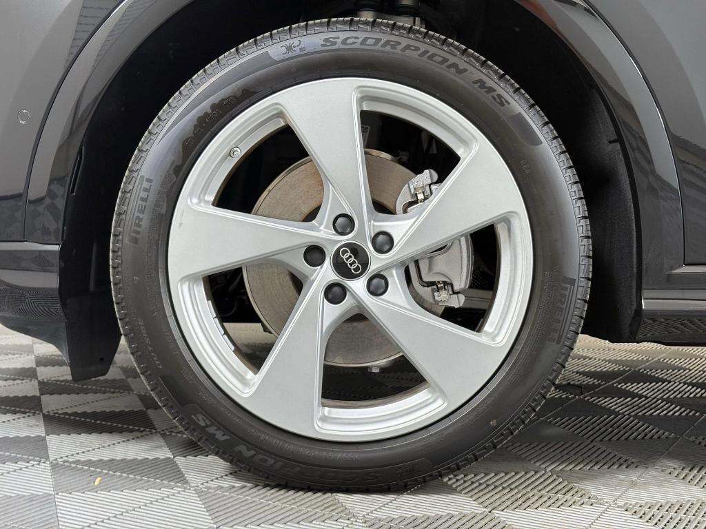 new 2025 Audi Q5 car, priced at $62,961