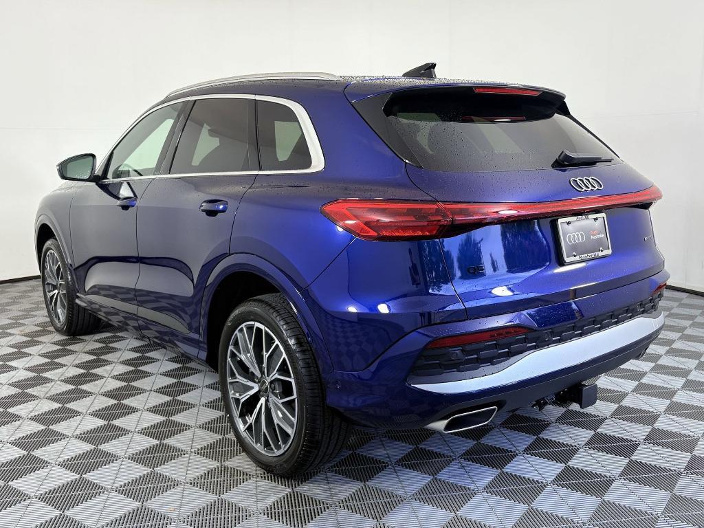 new 2025 Audi Q5 car, priced at $58,232