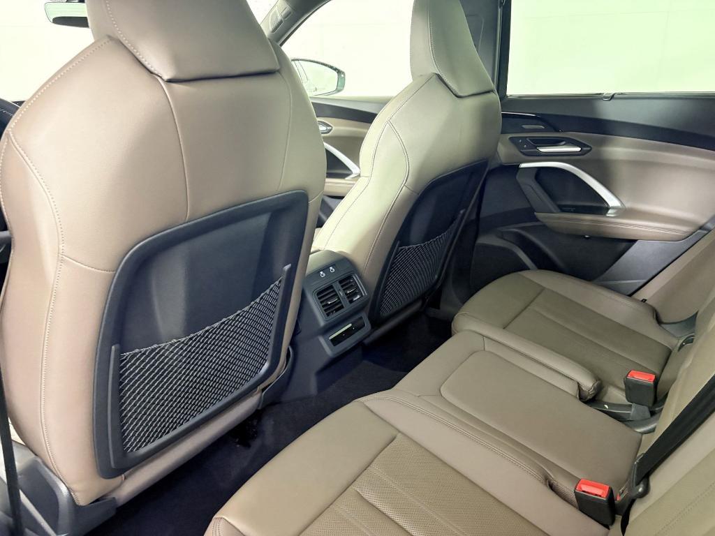 new 2025 Audi Q5 car, priced at $58,232