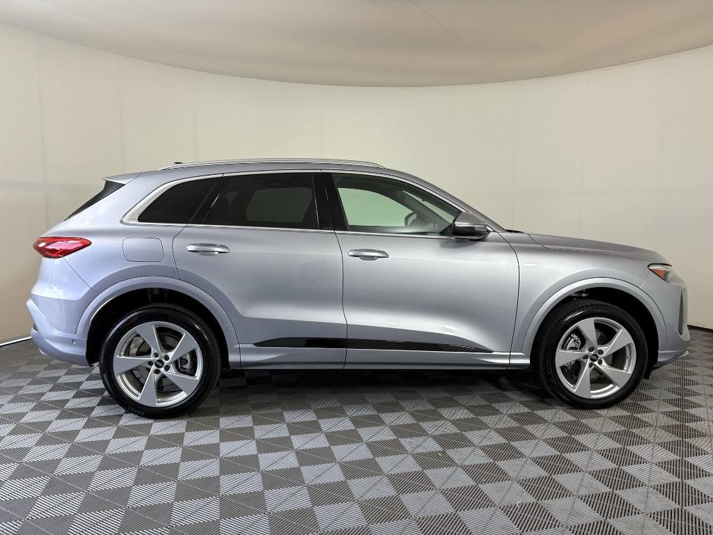 new 2025 Audi Q5 car, priced at $58,841