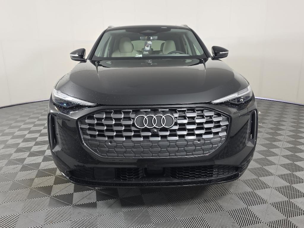 new 2025 Audi Q5 car, priced at $60,061