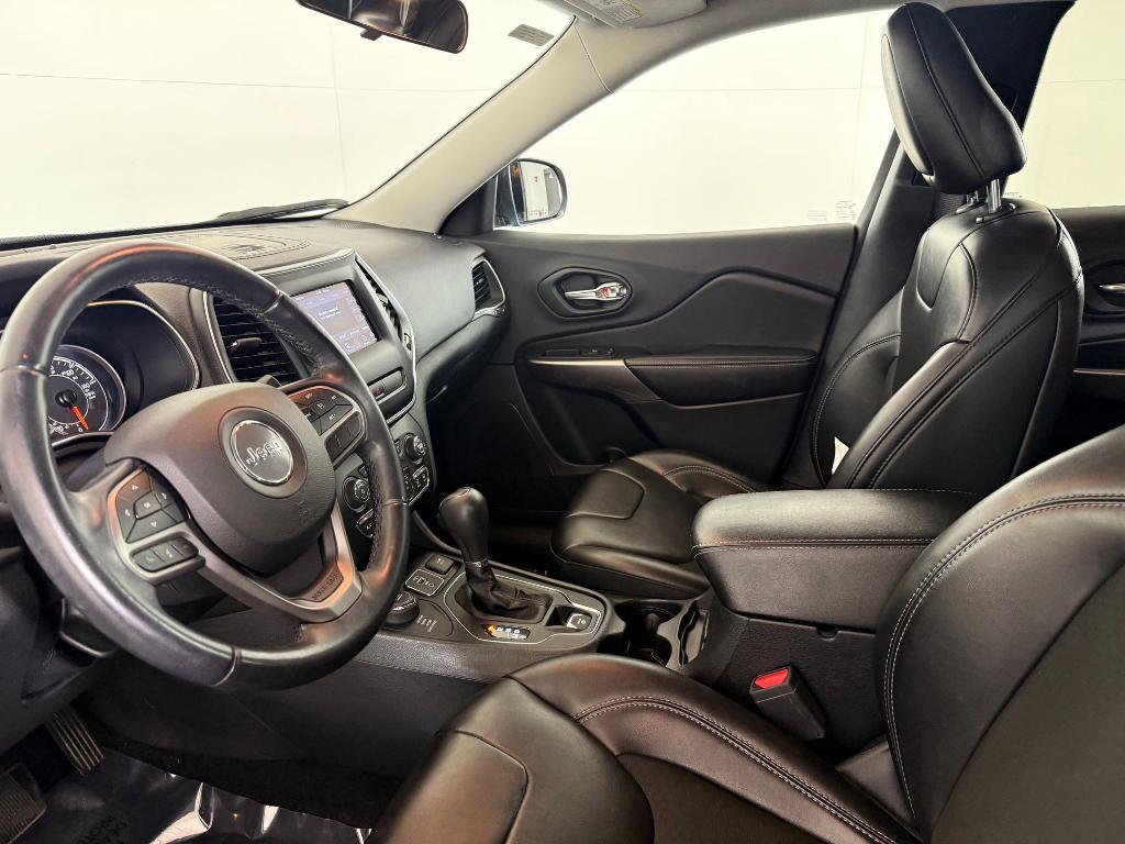 used 2019 Jeep Cherokee car, priced at $13,998
