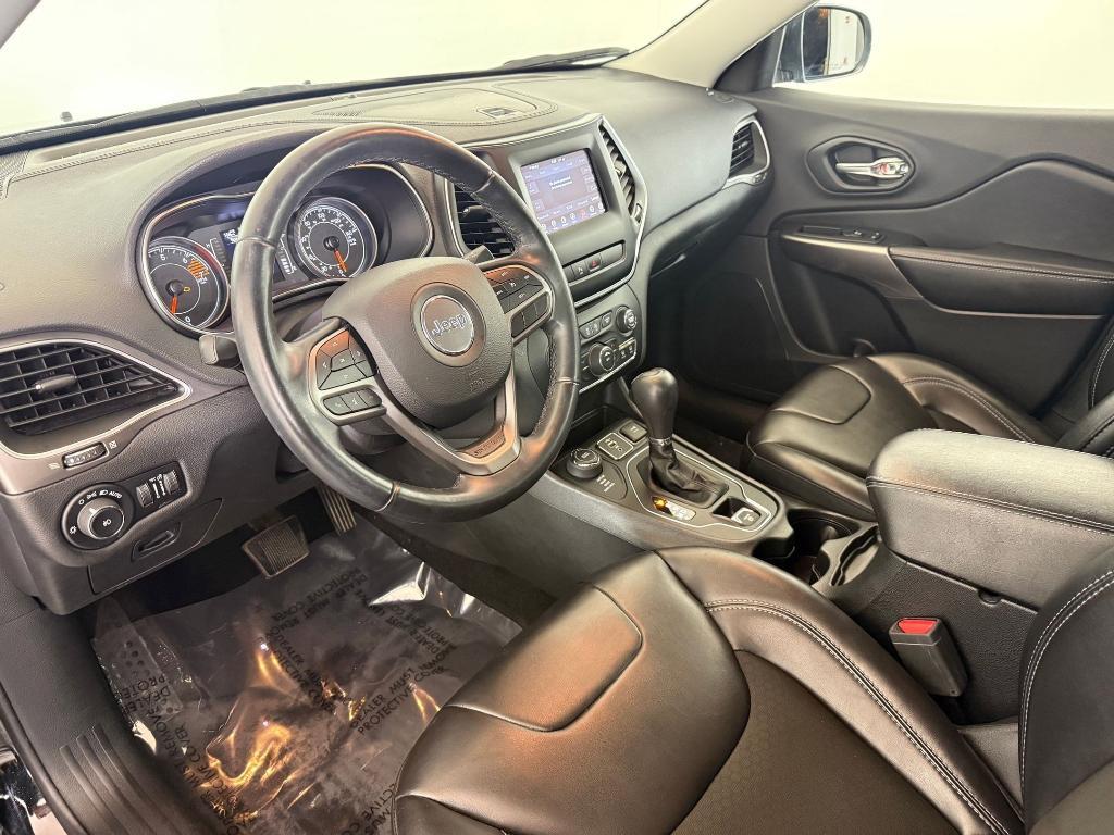 used 2019 Jeep Cherokee car, priced at $13,998