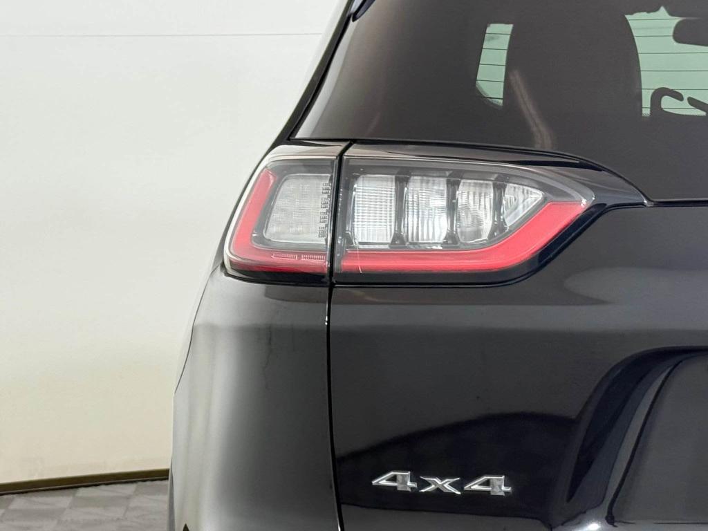 used 2019 Jeep Cherokee car, priced at $13,998