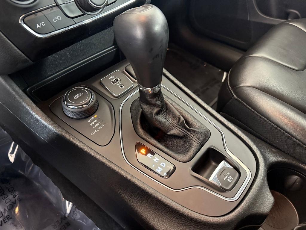 used 2019 Jeep Cherokee car, priced at $13,998