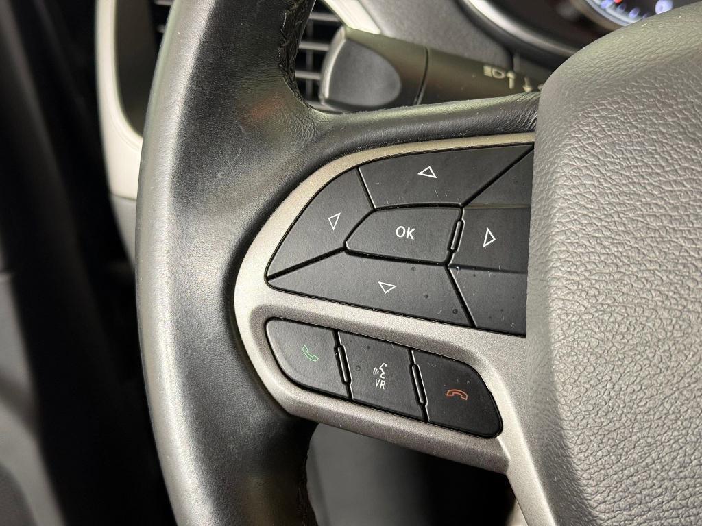 used 2019 Jeep Cherokee car, priced at $13,998