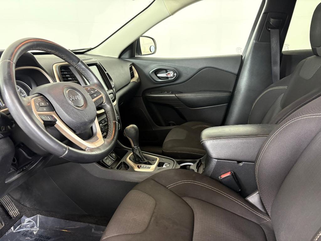 used 2015 Jeep Cherokee car, priced at $7,997