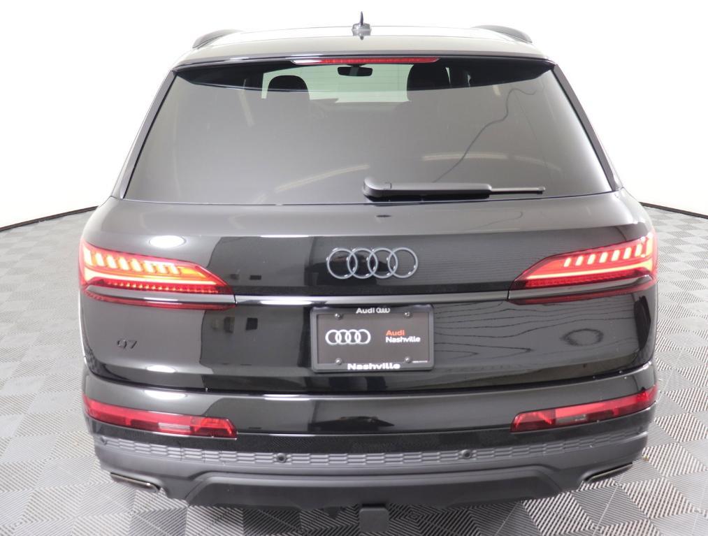 new 2025 Audi Q7 car, priced at $86,801