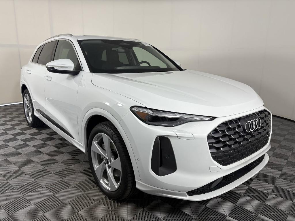 new 2025 Audi Q5 car, priced at $63,551