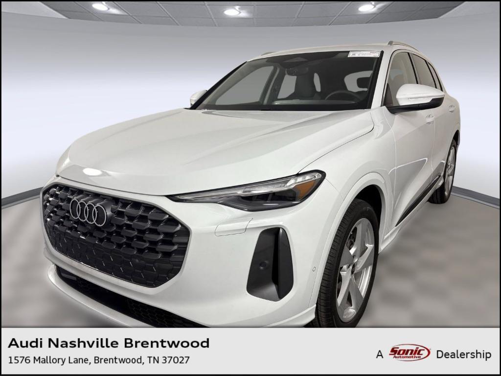 new 2025 Audi Q5 car, priced at $60,952