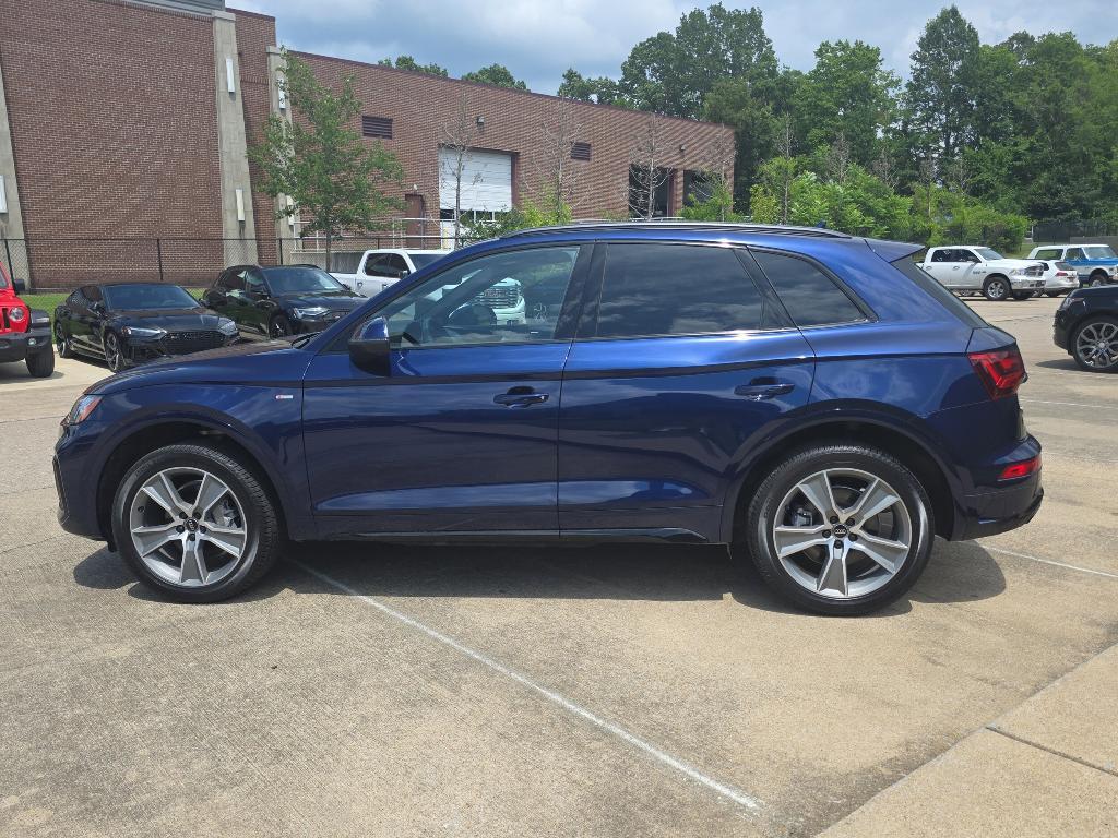 used 2025 Audi Q5 car, priced at $42,999