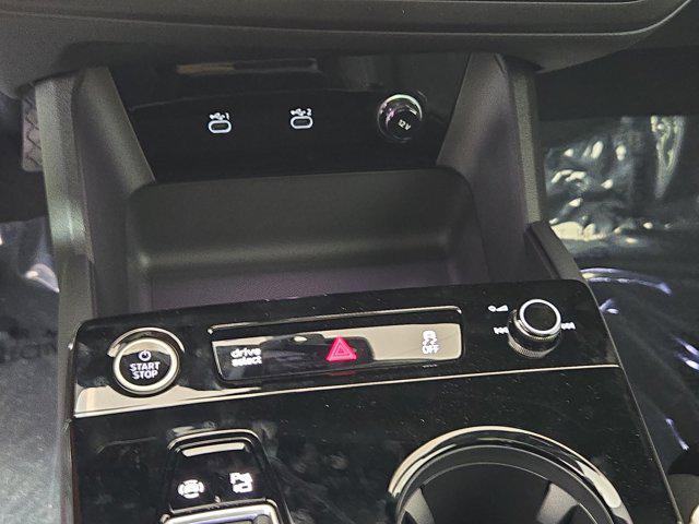 new 2025 Audi Q6 e-tron car, priced at $71,201