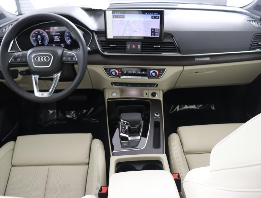 new 2025 Audi Q5 car, priced at $66,612