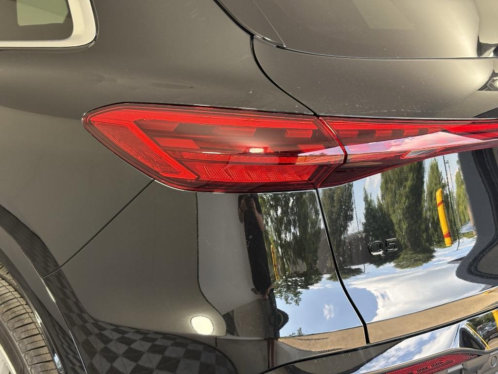 new 2025 Audi Q5 car, priced at $60,071