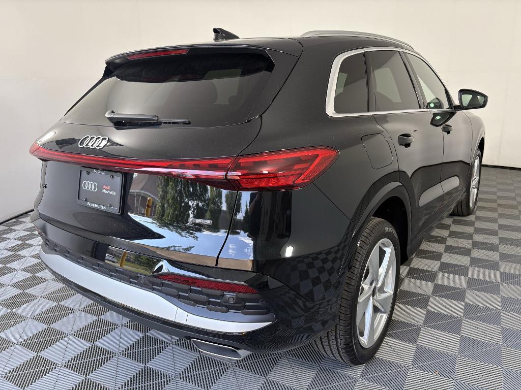 new 2025 Audi Q5 car, priced at $60,071