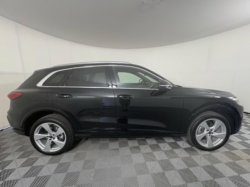 new 2025 Audi Q5 car, priced at $60,071
