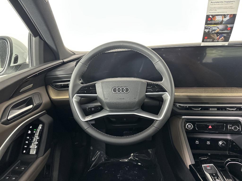 new 2025 Audi Q5 car, priced at $60,071