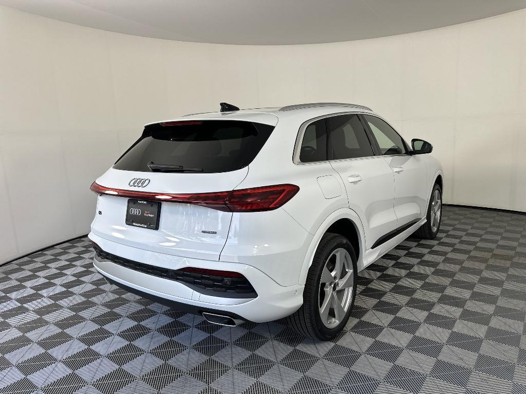new 2025 Audi Q5 car, priced at $60,071