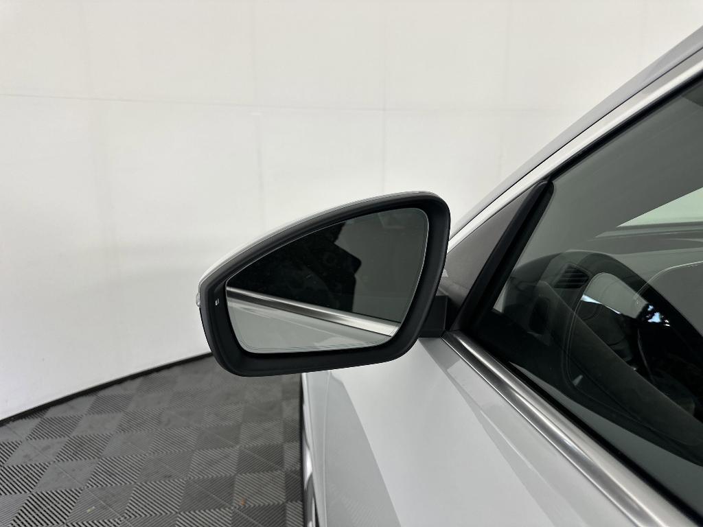 new 2025 Audi Q5 car, priced at $60,071