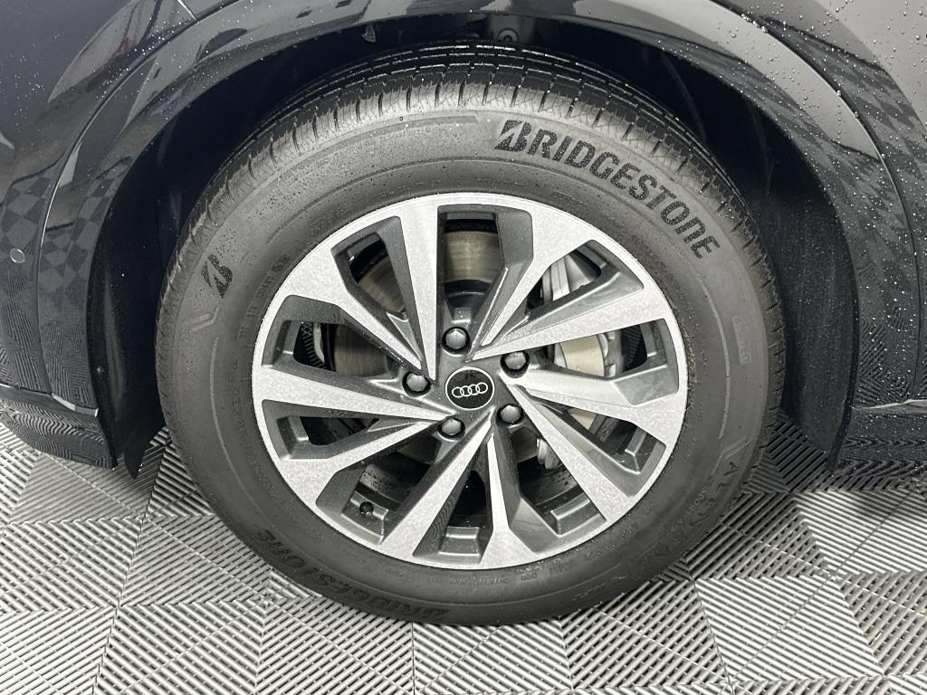 new 2025 Audi Q6 e-tron car, priced at $72,911