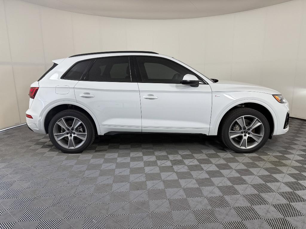 new 2025 Audi Q5 car, priced at $48,291