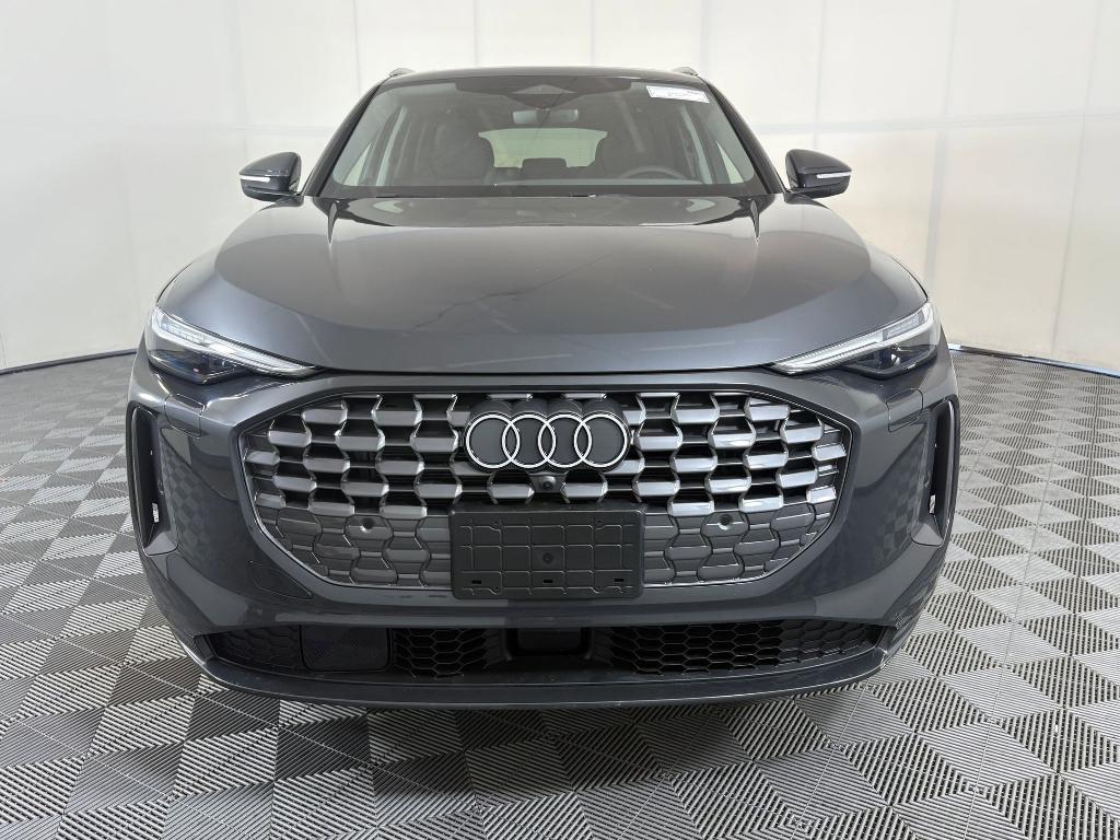 new 2025 Audi Q5 car, priced at $60,391