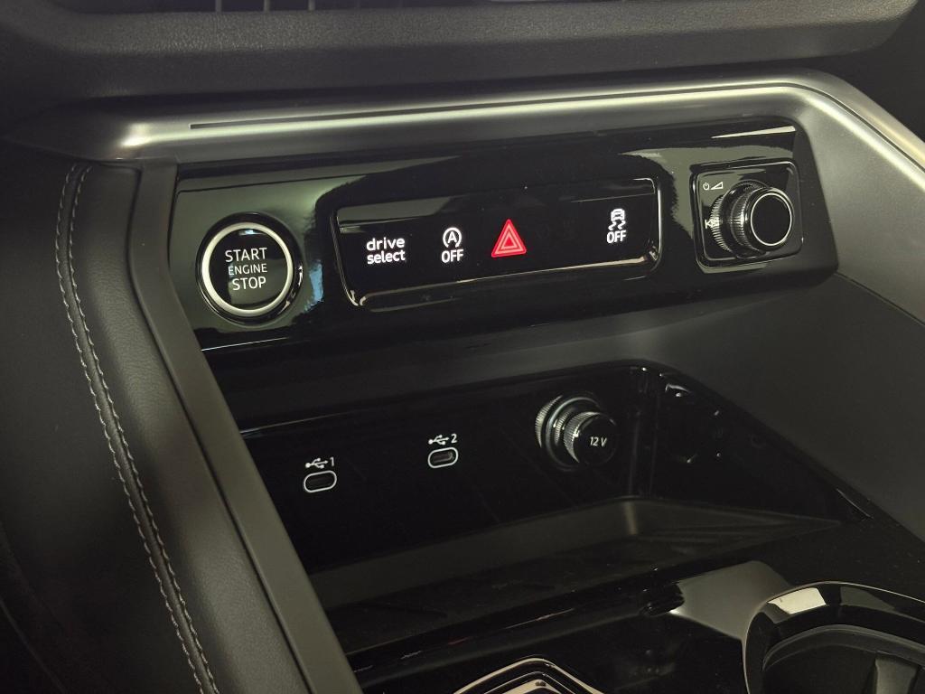new 2025 Audi Q5 car, priced at $60,391