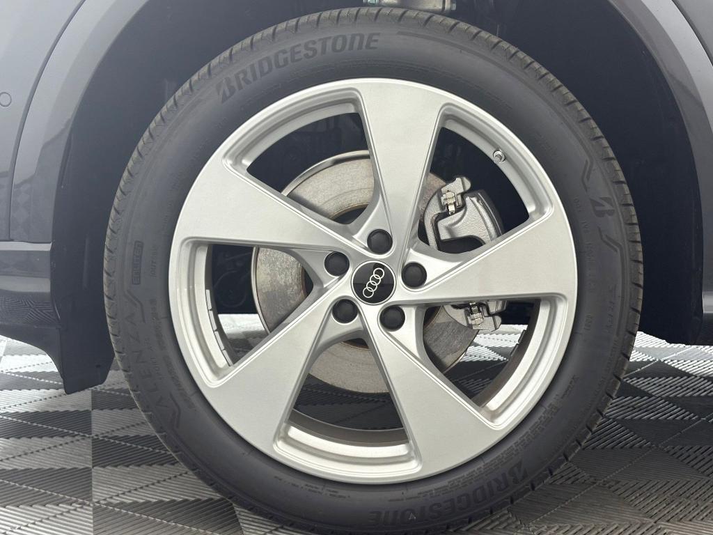 new 2025 Audi Q5 car, priced at $60,391
