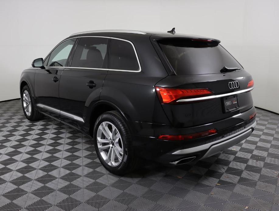 new 2025 Audi Q7 car, priced at $70,541