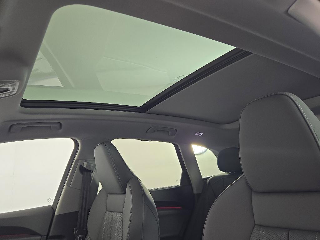 new 2025 Audi Q5 car, priced at $60,975
