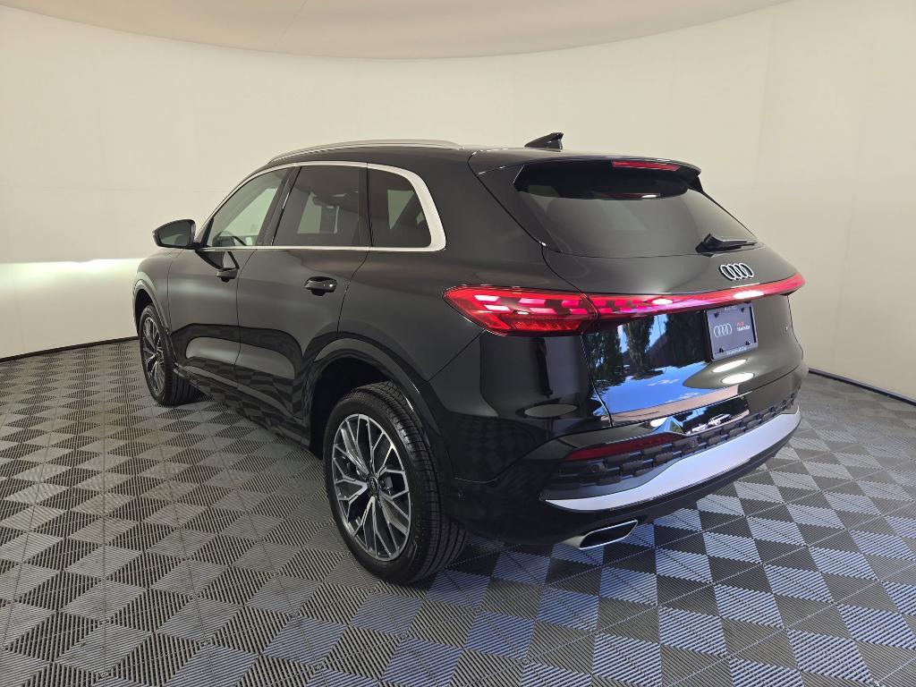 new 2025 Audi Q5 car, priced at $58,532
