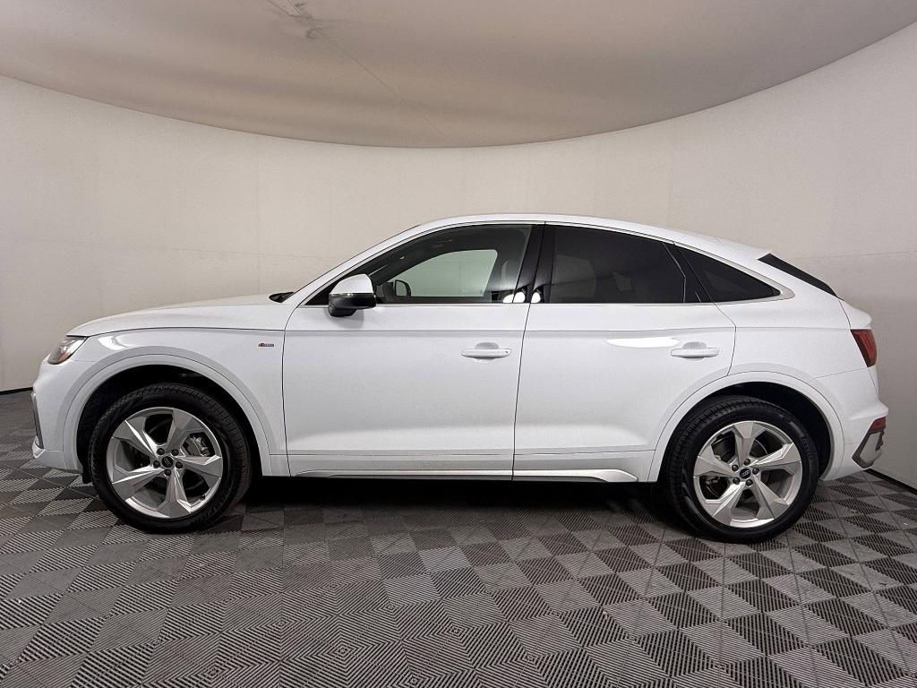 new 2025 Audi Q5 car, priced at $51,992