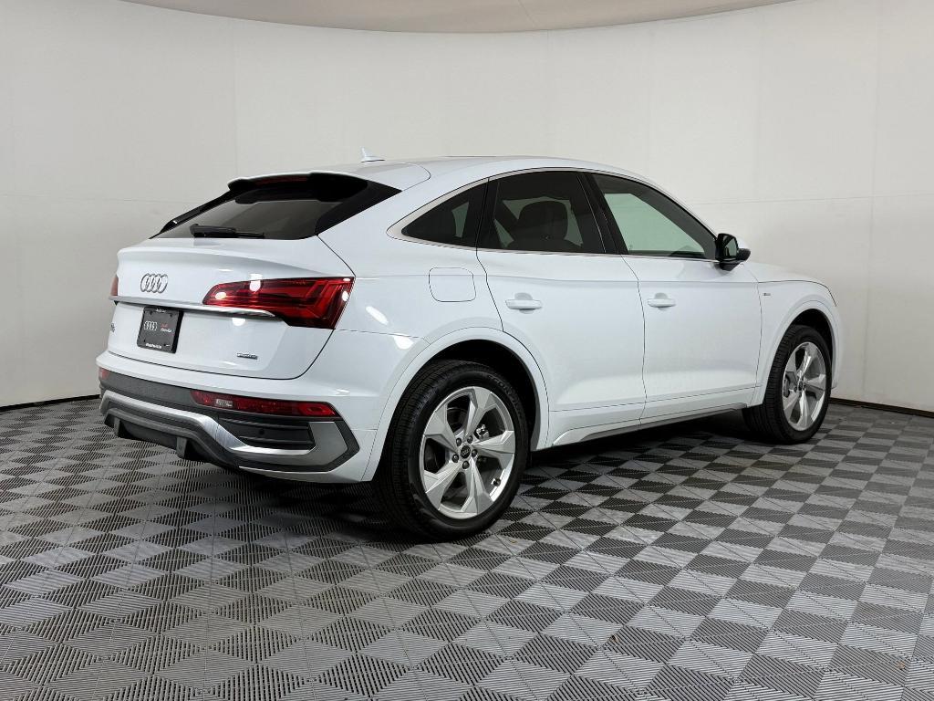 new 2025 Audi Q5 car, priced at $51,992