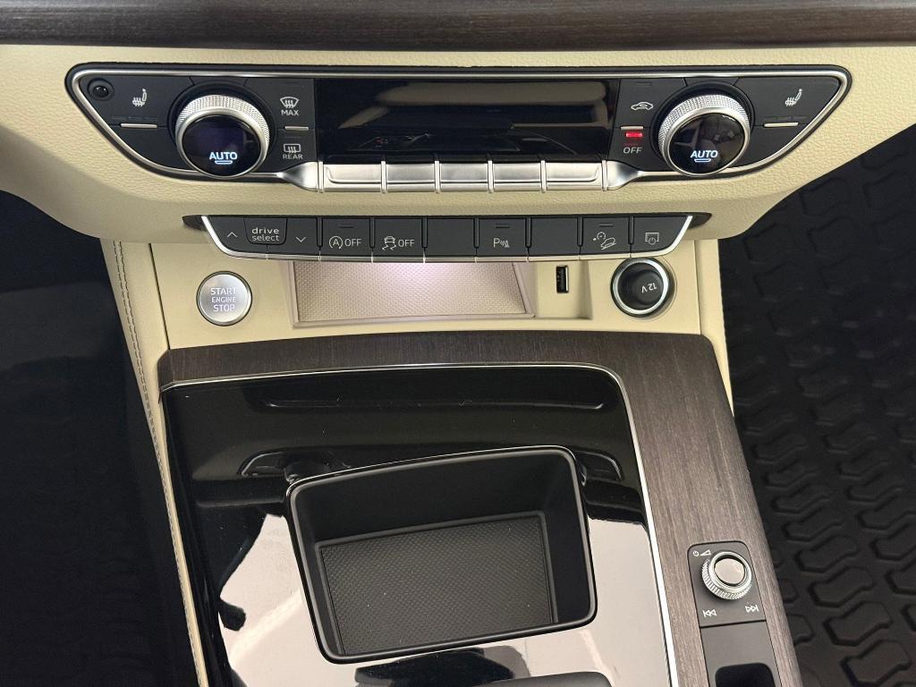 new 2025 Audi Q5 car, priced at $51,992