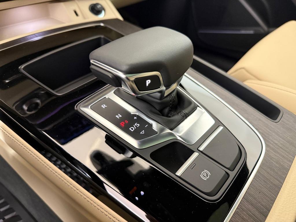 new 2025 Audi Q5 car, priced at $51,992