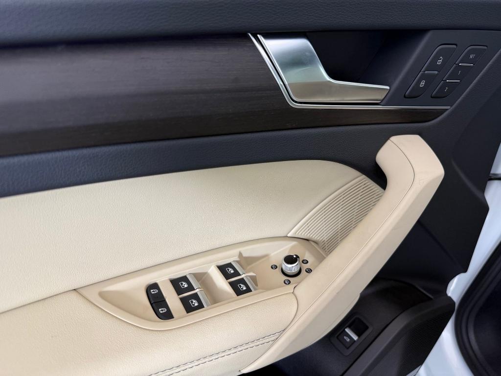 new 2025 Audi Q5 car, priced at $51,992