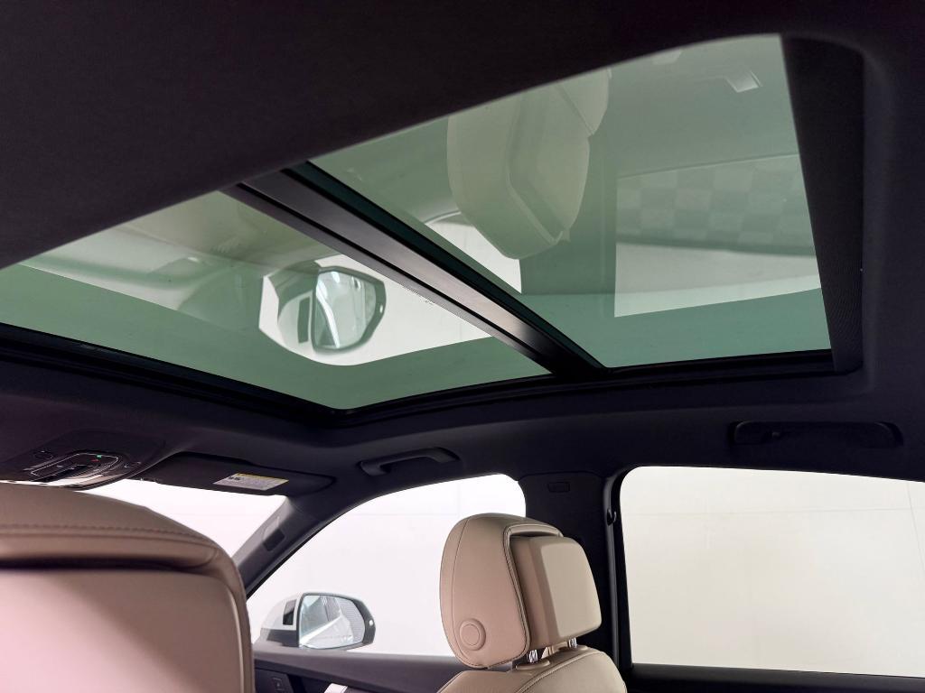 new 2025 Audi Q5 car, priced at $51,992