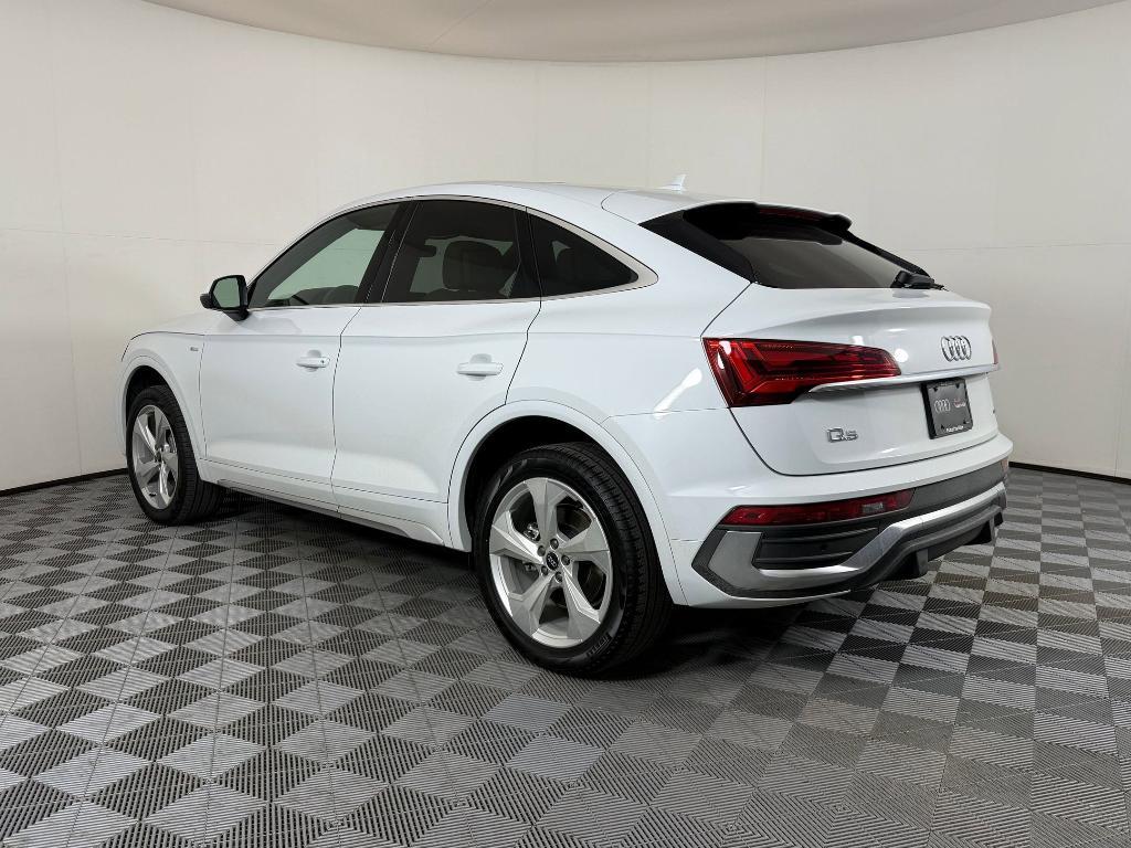 new 2025 Audi Q5 car, priced at $51,992