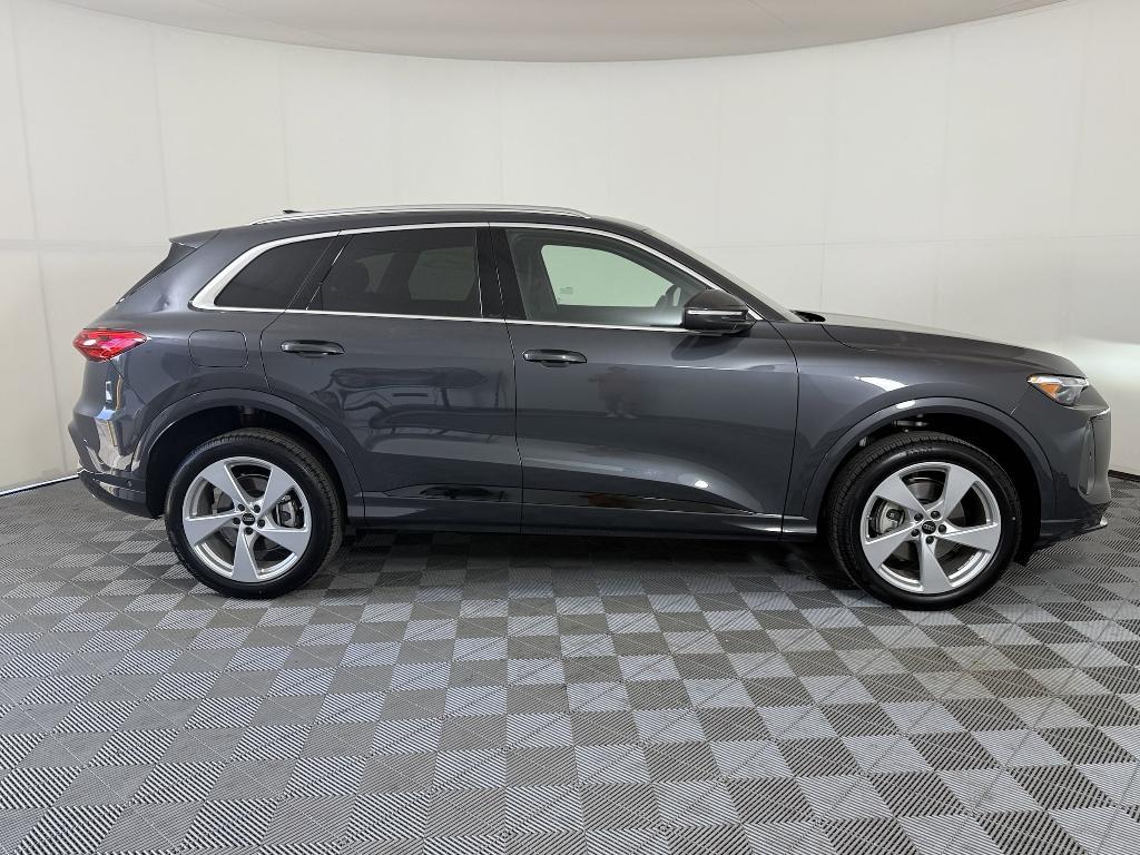new 2025 Audi Q5 car, priced at $60,071
