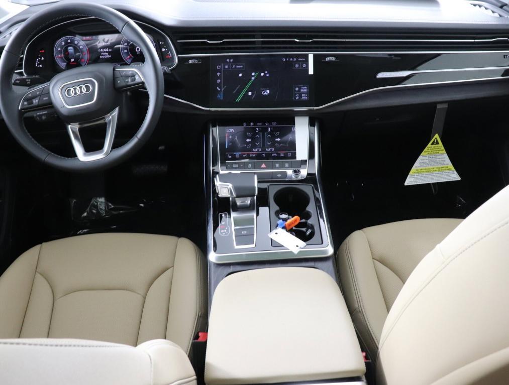 new 2025 Audi Q7 car, priced at $71,253