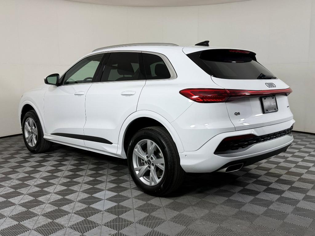 new 2025 Audi Q5 car, priced at $51,941