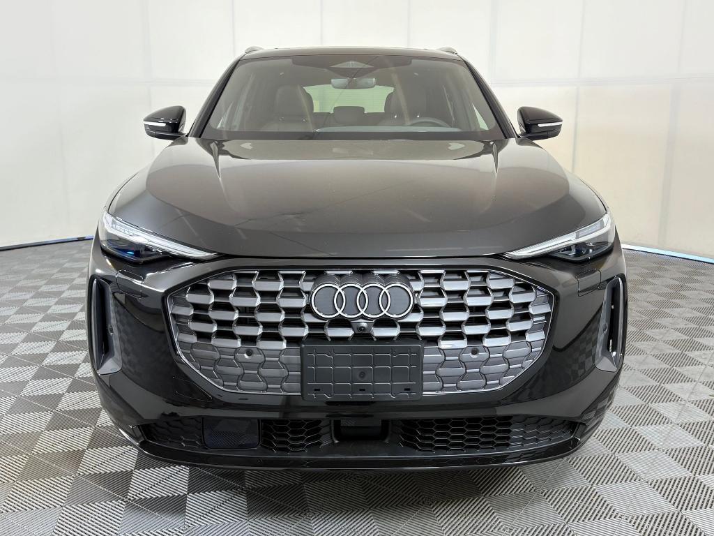 new 2025 Audi Q5 car, priced at $55,561