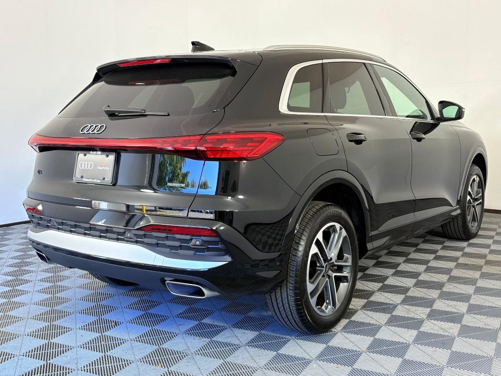 new 2025 Audi Q5 car, priced at $55,562