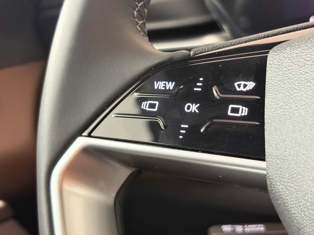 new 2025 Audi Q5 car, priced at $55,561