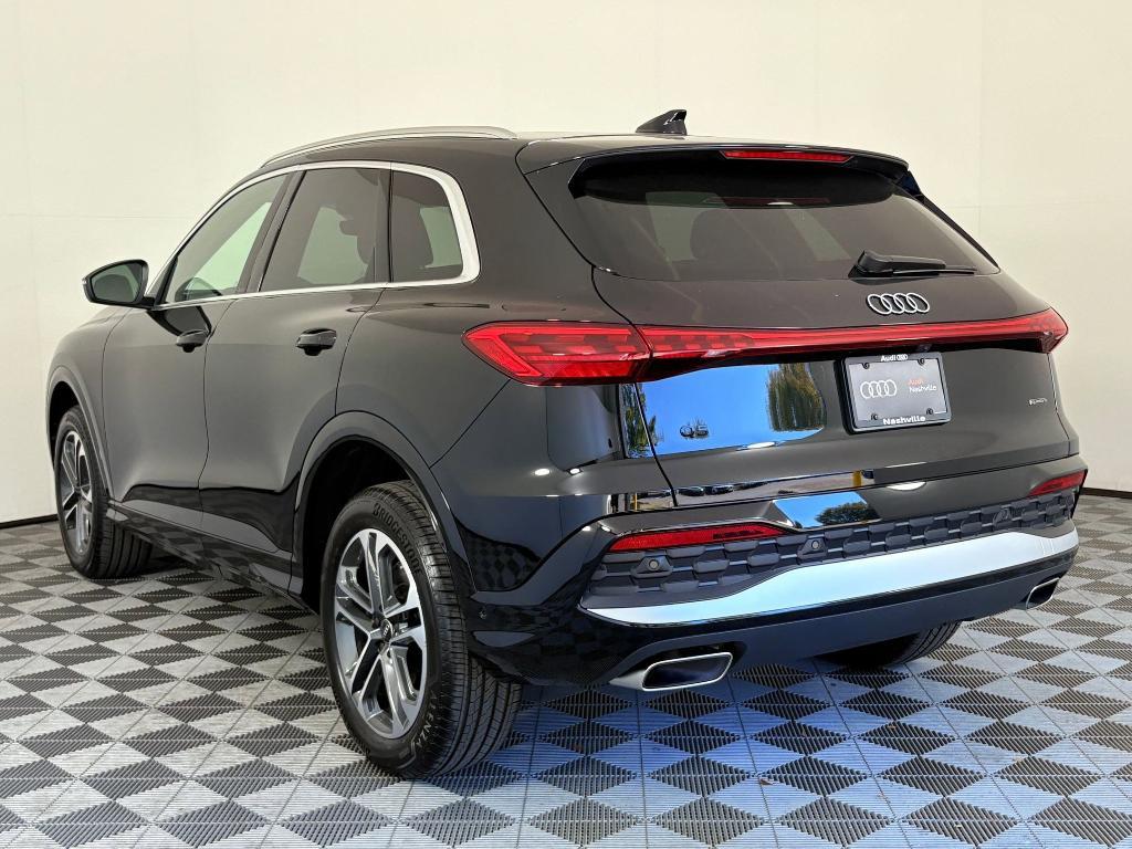 new 2025 Audi Q5 car, priced at $55,561