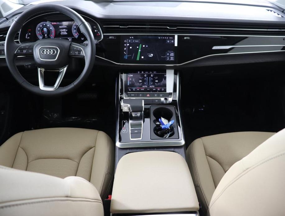 new 2025 Audi Q7 car, priced at $71,112