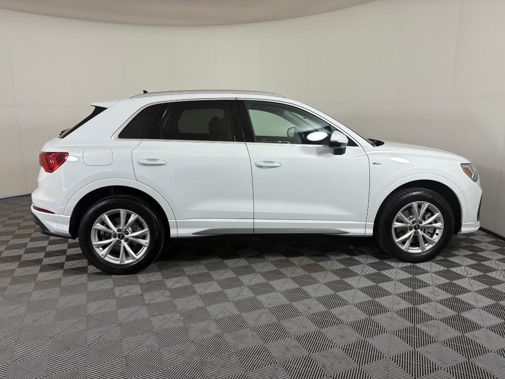 new 2025 Audi Q3 car, priced at $41,921